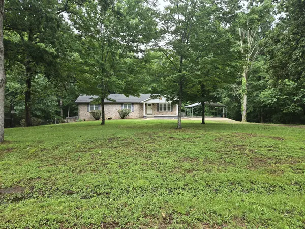 955 Dogwood Dr, New Johnsonville, TN 37134