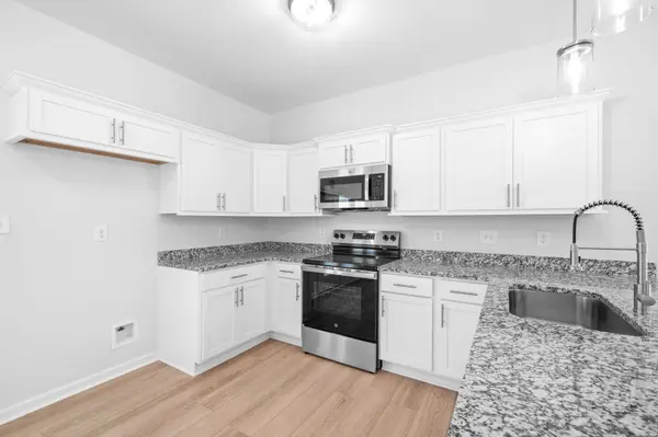 108 Quarry Point Dr, Clarksville, TN 37043