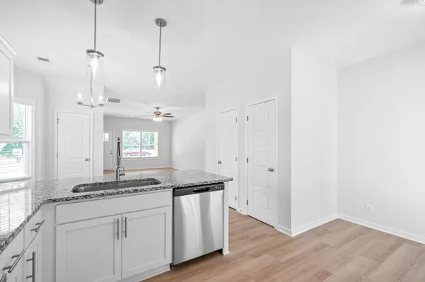 108 Quarry Point Dr, Clarksville, TN 37043