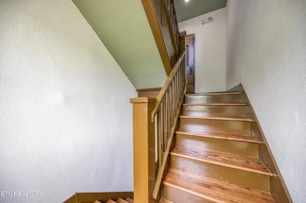 2724 E Magnolia Ave #402, Knoxville, TN 37914