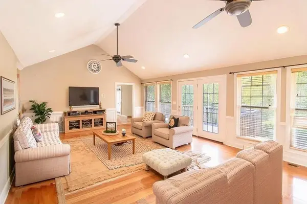 868 Arlington Ridge Rd, Erin, TN 37061