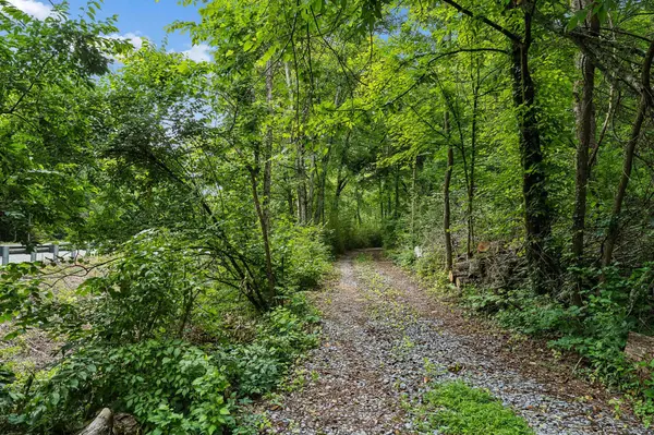 8797 Highway 100, Nashville, TN 37221