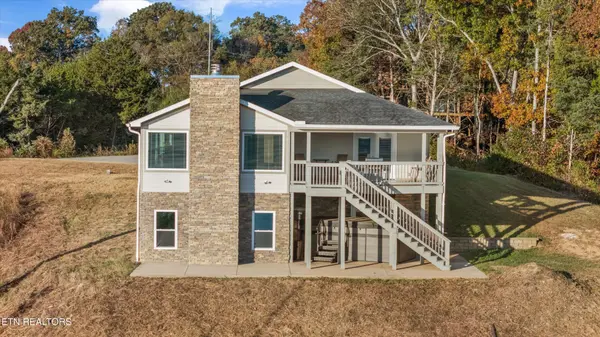 313 Sunrise Tr, Dandridge, TN 37725