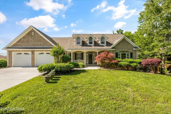 2177 Riverview Drive, Dandridge, TN 37725