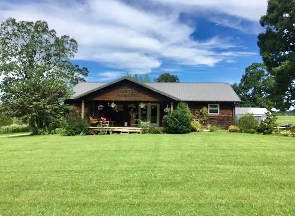 3555 Summertown Hwy, Summertown, TN 38483