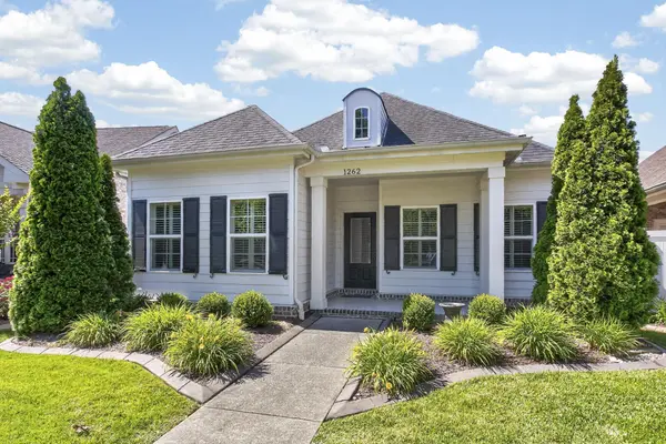 1262 Charleston Blvd, Murfreesboro, TN 37130