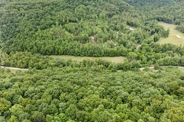 457 Shiloh Rd, Crawford, TN 38554