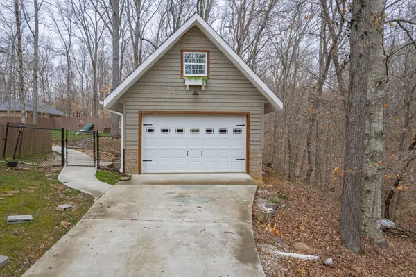 550 Laurel Crown Rd, Manchester, TN 37355