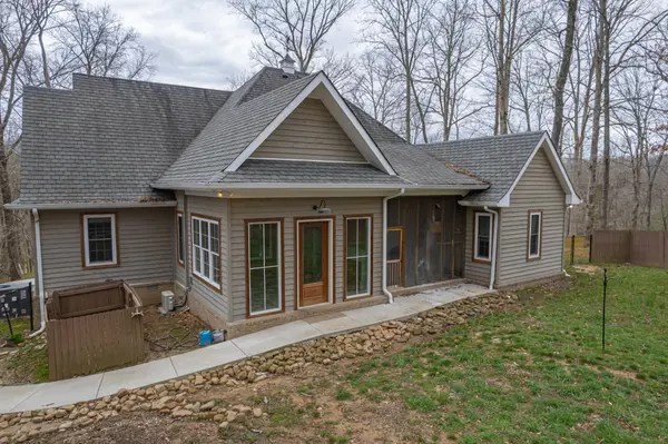 550 Laurel Crown Rd, Manchester, TN 37355