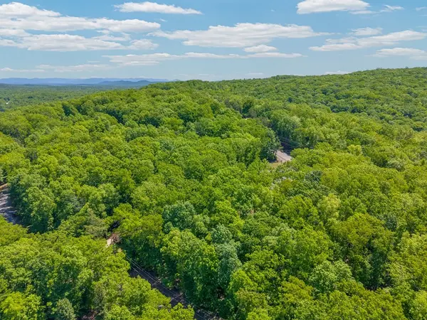 22 Harley Cir, Crossville, TN 38558