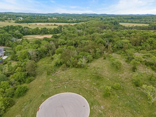 9447 Thatchbay Ct, College Grove, TN 37046