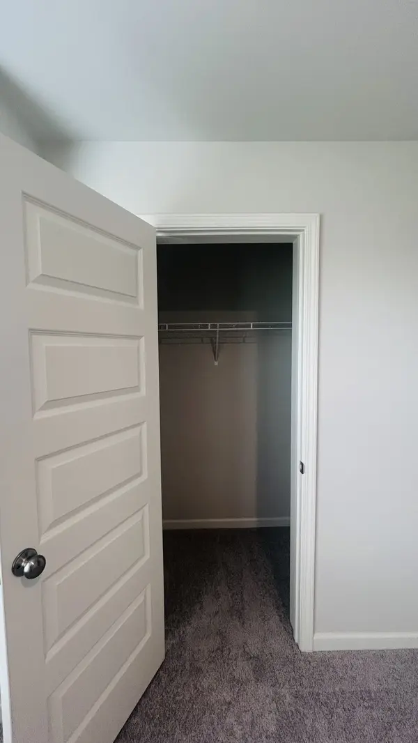 806 Taylor Dr, Chapel Hill, TN 37034