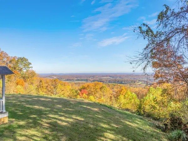 692 Possum Trot Rd, Grandview, TN 37337