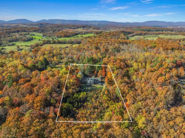 692 Possum Trot Rd, Grandview, TN 37337