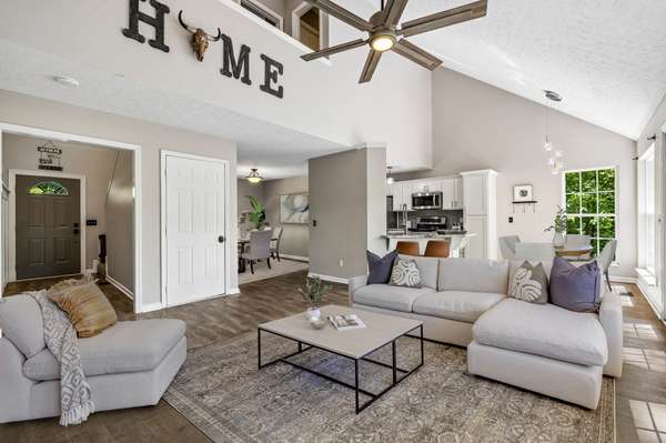 546 Lauren Park Dr,  Burns,  TN 37029