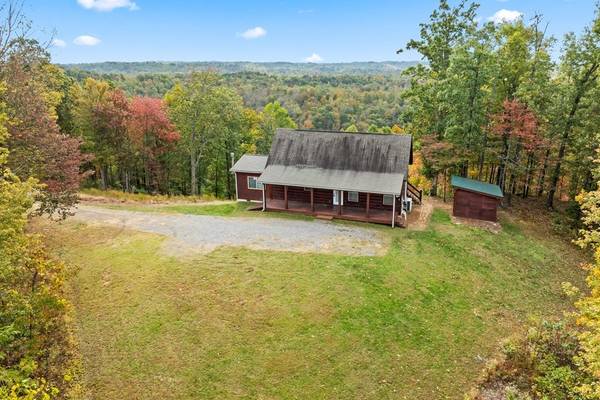604 Hickory Ln, Hilham, TN 38568
