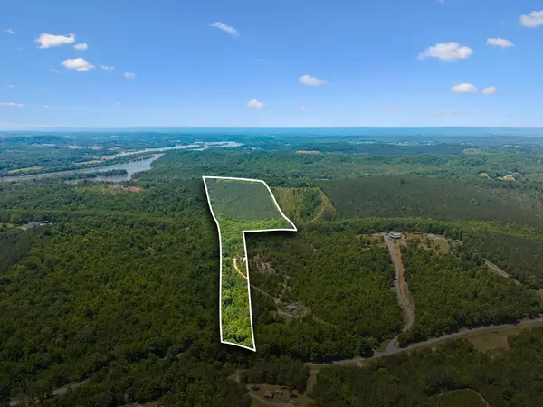 338 County Road 41, Calhoun, TN 37309