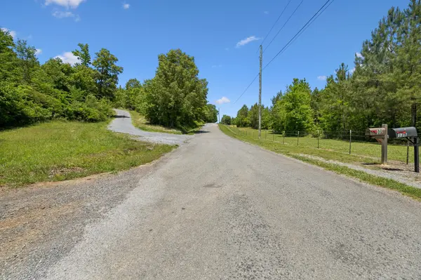 338 County Road 41, Calhoun, TN 37309