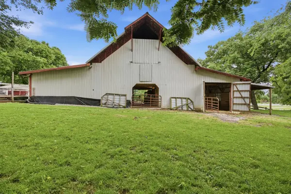 6222 Cayce Lane, Columbia, TN 38401