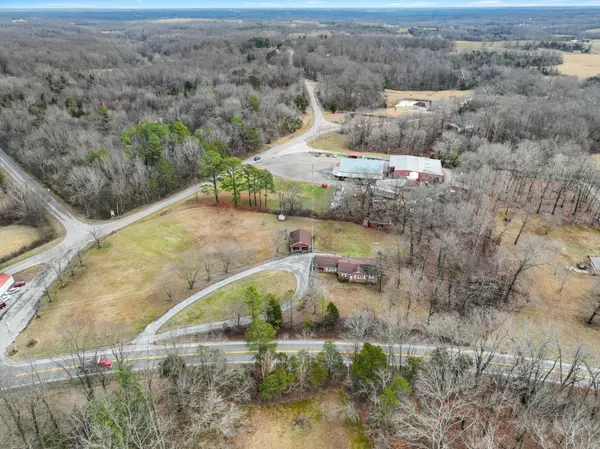 2861 Highway 48, Cunningham, TN 37052