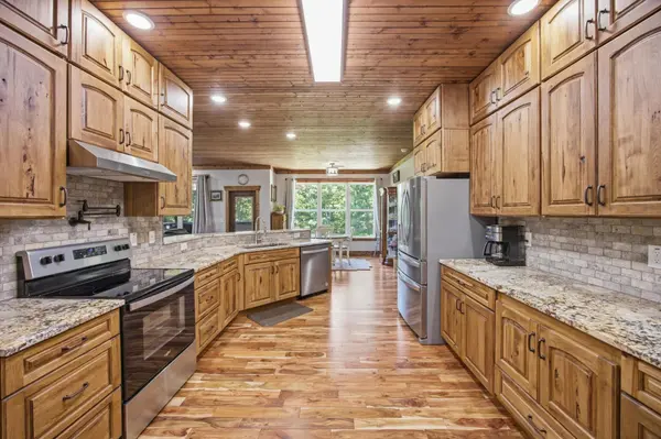430 Gray Creek Road, Graysville, TN 37338