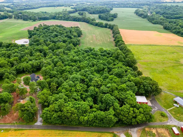 4 J Bourne Rd, Adams, TN 37010