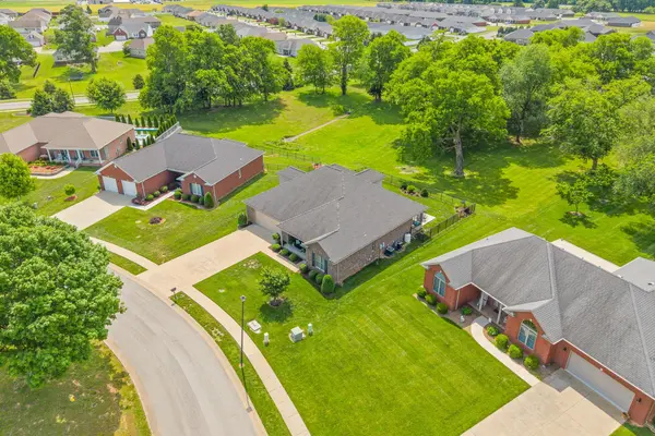 111 Sherinton Pl, Hopkinsville, KY 42240