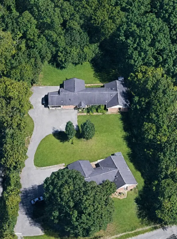 916920 Glenwood Drive, Chattanooga, TN 37406