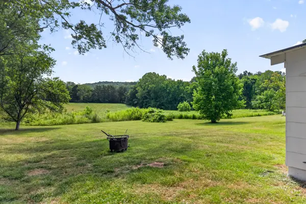 261 Mirandy Rd, Cookeville, TN 38506