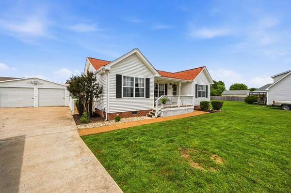 604 Portland Blvd, Portland, TN 37148