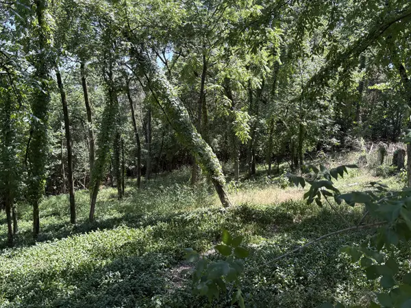 1060 Hickory Harbor Dr, Gallatin, TN 37066