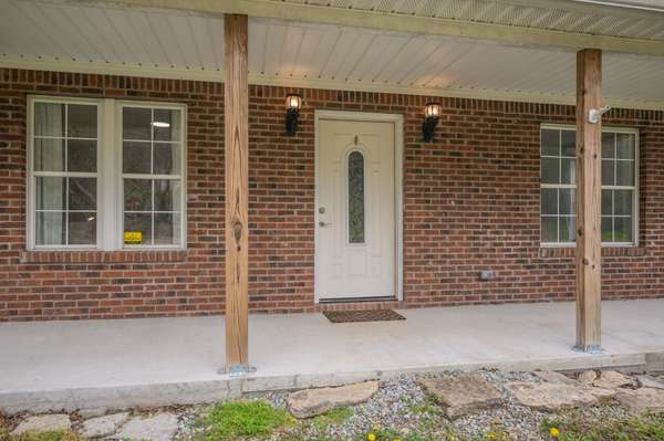 2824 Hwy 100, Linden, TN 37096