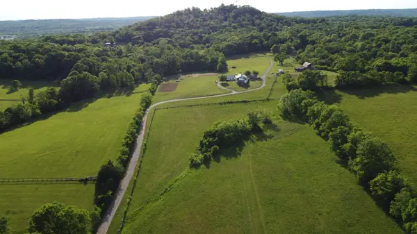 112 Neals Pvt Ct, Gallatin, TN 37066