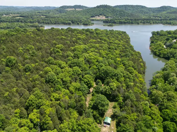 133 Cook Ln, Gainesboro, TN 38562