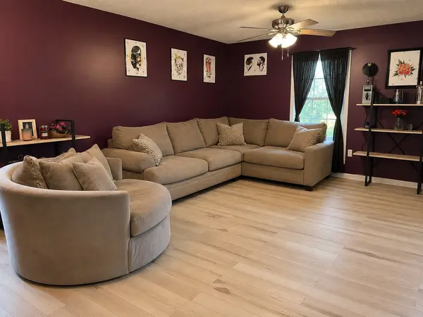 324 Oak St, Summertown, TN 38483
