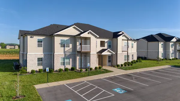 338 Hillview Mills Blvd, Bowling Green, KY 42101