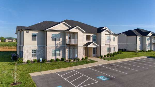 338 Hillview Mills Blvd, Bowling Green, KY 42101