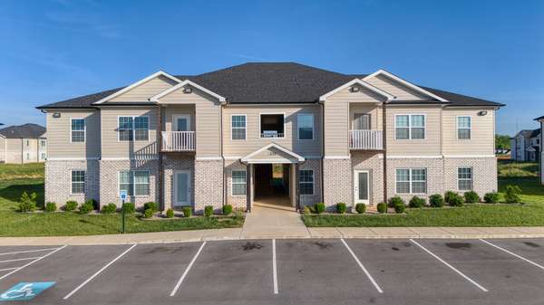 338 Hillview Mills Blvd, Bowling Green, KY 42101