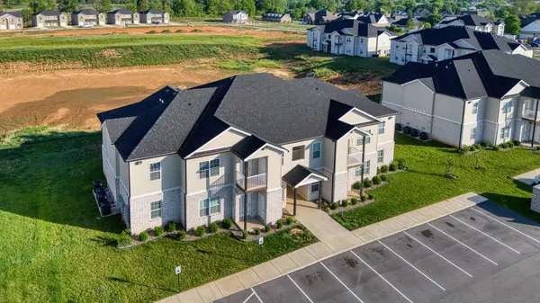 338 Hillview Mills Blvd, Bowling Green, KY 42101