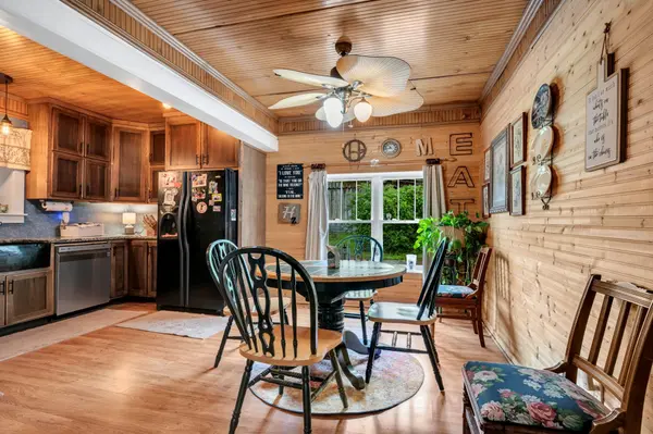 2405 Little Bartons Creek Rd North, Cumberland Furnace, TN 37051