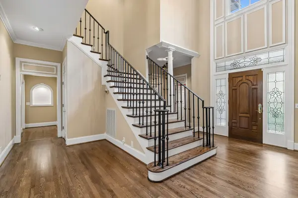 57 Annandale, Nashville, TN 37215