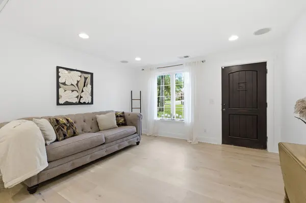 5905 Old Harding Pike, Nashville, TN 37205