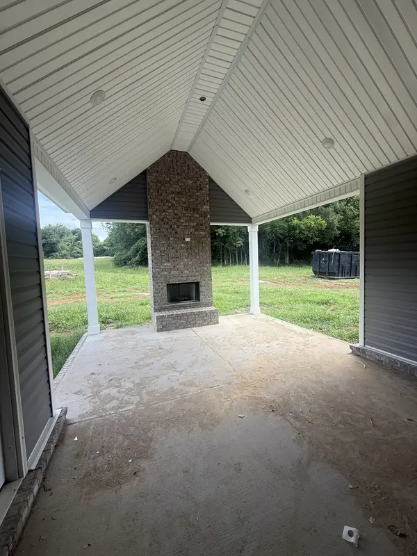 2120 Powell Ln, Lewisburg, TN 37091