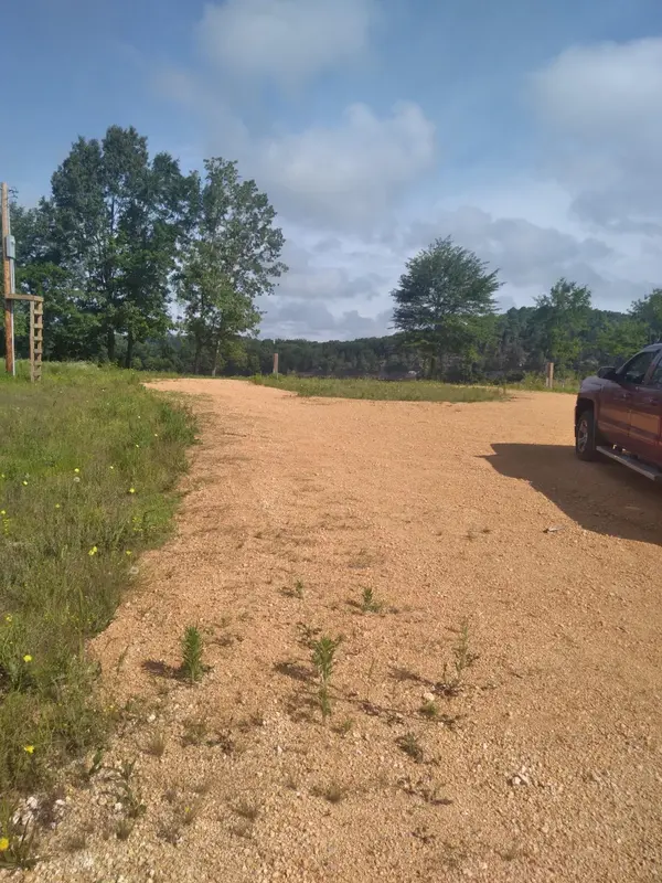 5 River Front Drive, Clifton, TN 38425