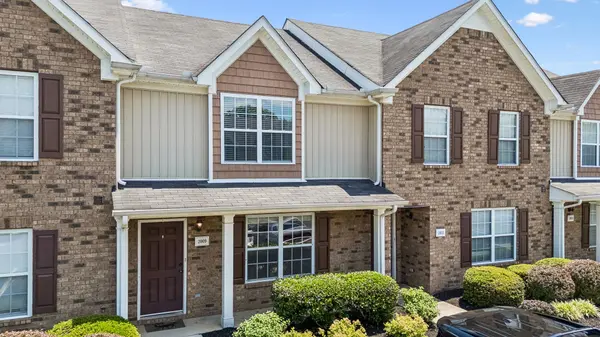 2009 Victory Gallop Ln, Murfreesboro, TN 37128