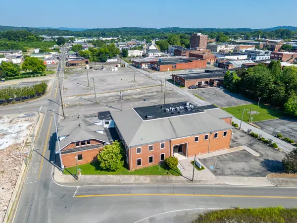 240 Edwards St #SE, Cleveland, TN 37311