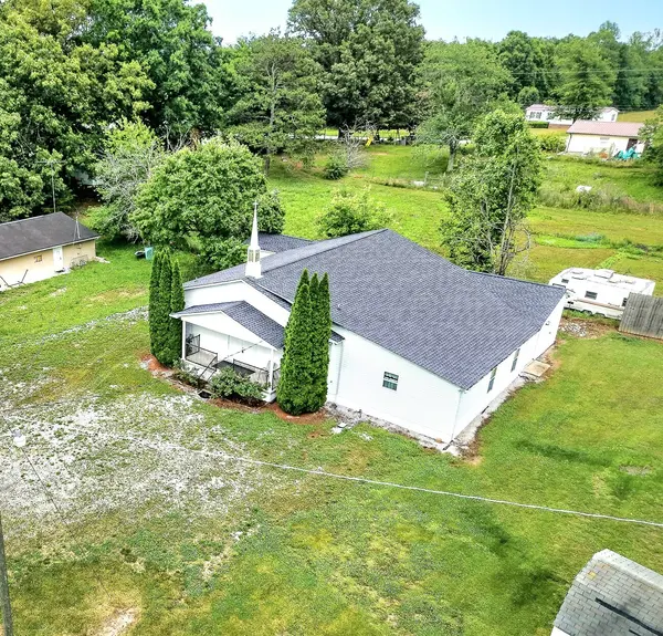 150 Tabernacle Rd, Smithville, TN 37166