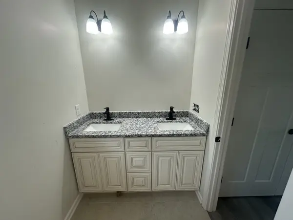 1615 Carthage Rd, Red Boiling Springs, TN 37150