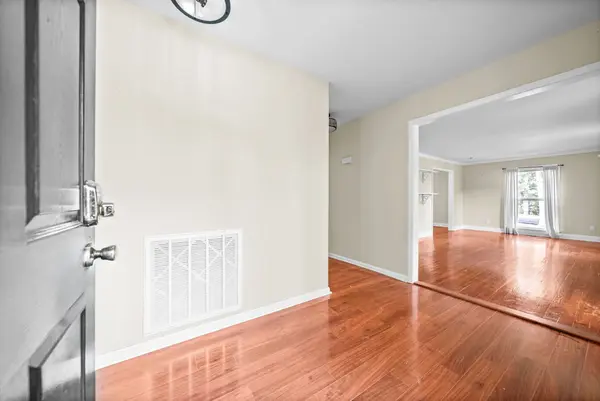 635 Country Club Ln, Hopkinsville, KY 42240