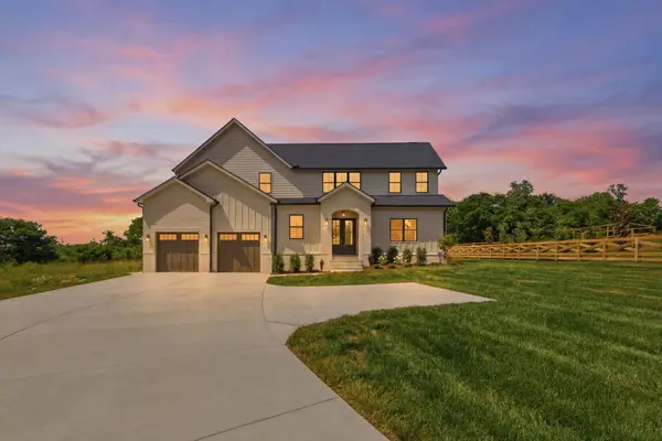 1526 Frye Rd, Columbia, TN 38401